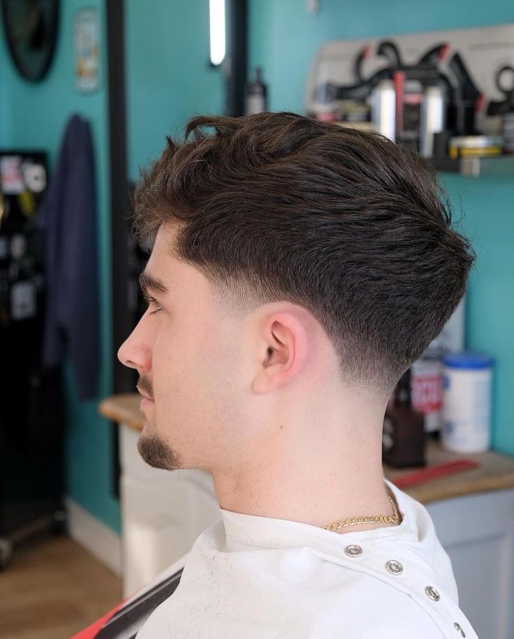 Low Taper Skin Fade Straight Hairs